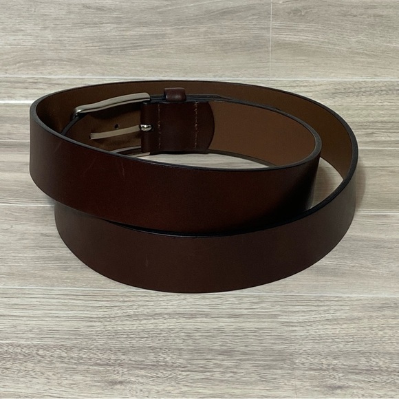 ALLEN EDMONDS / Mens Italian Calf Skin Brown Leather Belt Size 44 - Picture 4 of 7